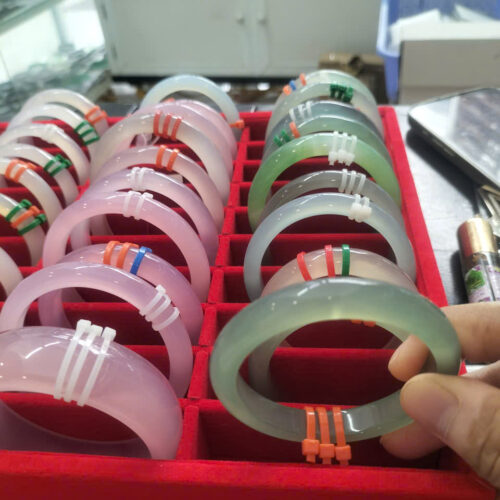 Vòng bạch nguyệt quang