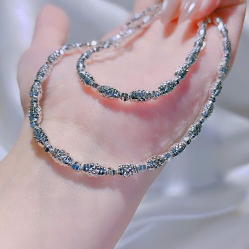 Dây chuyền bạc và lắc